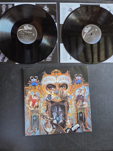 Michael jackson dangerous - michael,